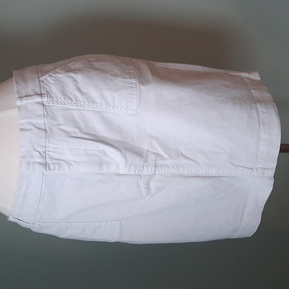 White denim skirt